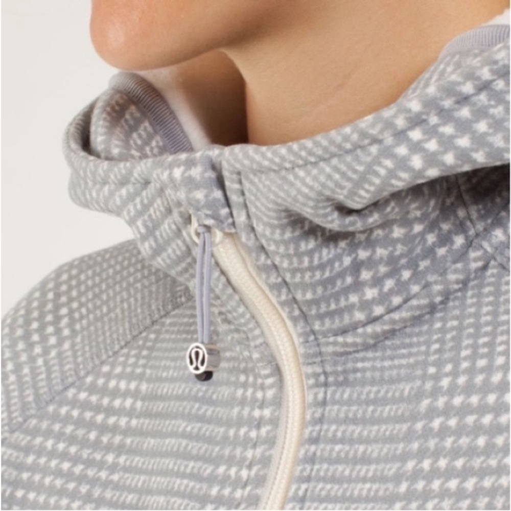 Lululemon Athletica Gray and Cream Jacket - Picture 4 of 13